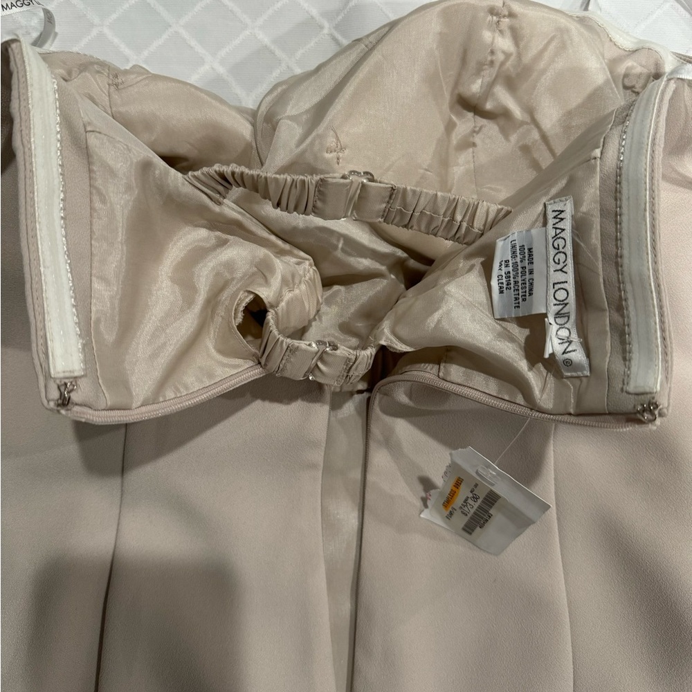 Maggie London Strapless Dress NWT Size 8 - Picture 6 of 11